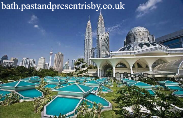 Panduan Wisata KLCC - Bukit Bintang Pedestrian Walkway